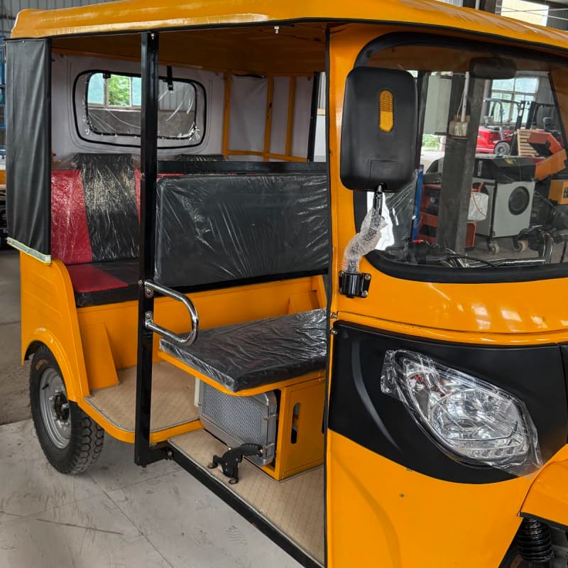 عربة ريكشو آلية