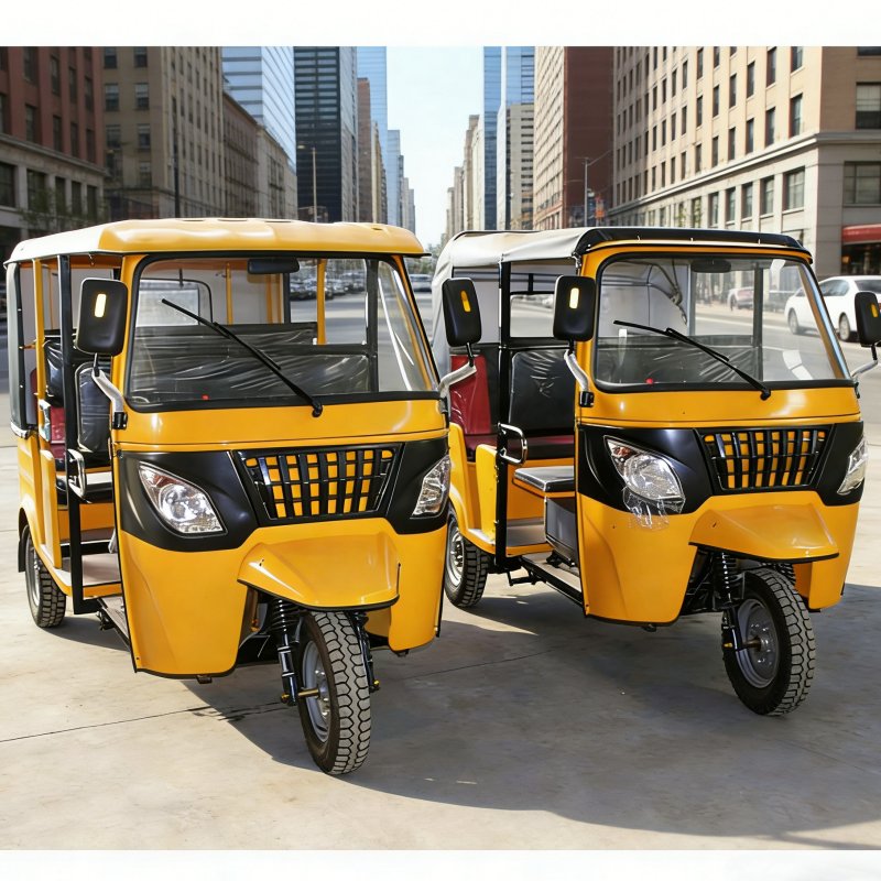 tuk-tuk de passageiros com cabine fechada