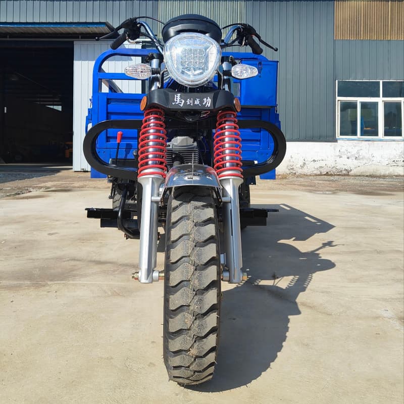 Dreirädriges Motorrad