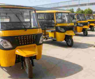 Saat ini, tuk-tuk sedang dikirim ke Ethiopia!