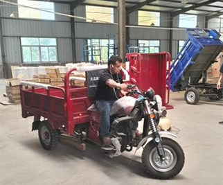 Becak Bensin: Mitra Andal untuk Logistik & Transportasi di Arab Saudi