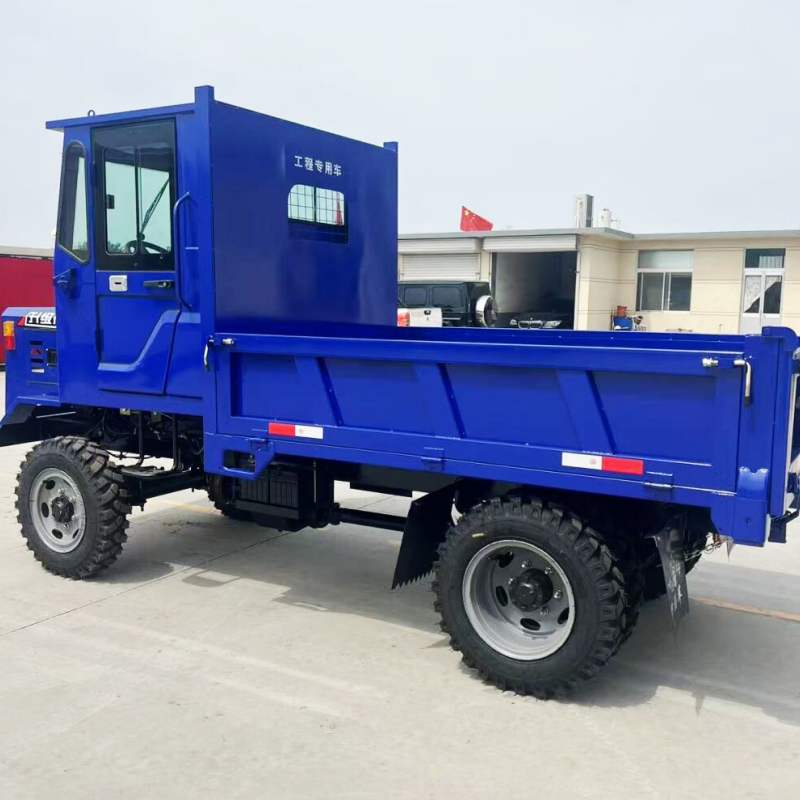 Four-Wheel Engineering Vehicle