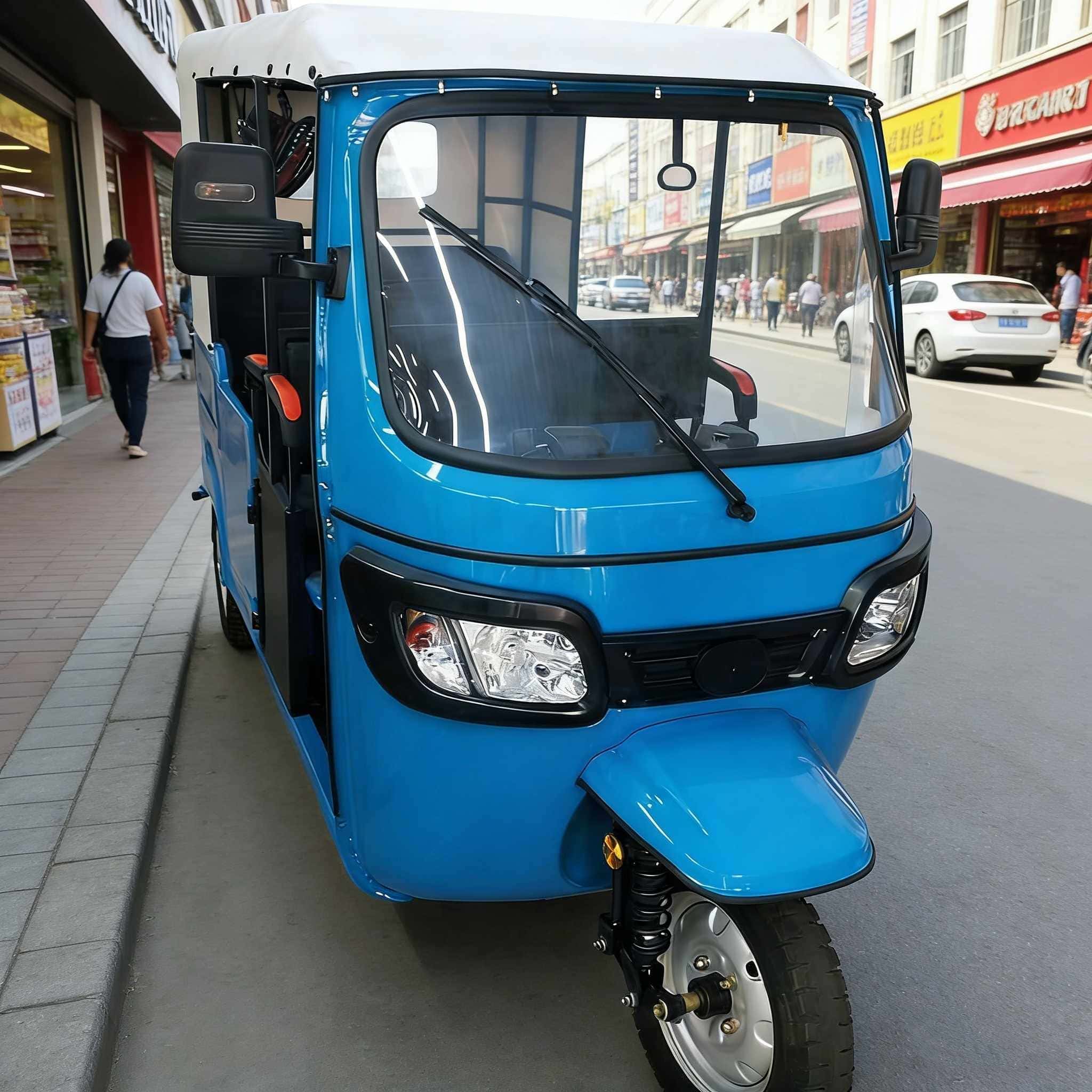 E-Rikscha mit geschlossener Kabine