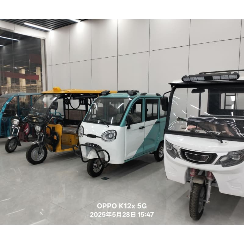 Dreirädrige elektrische Autorikscha