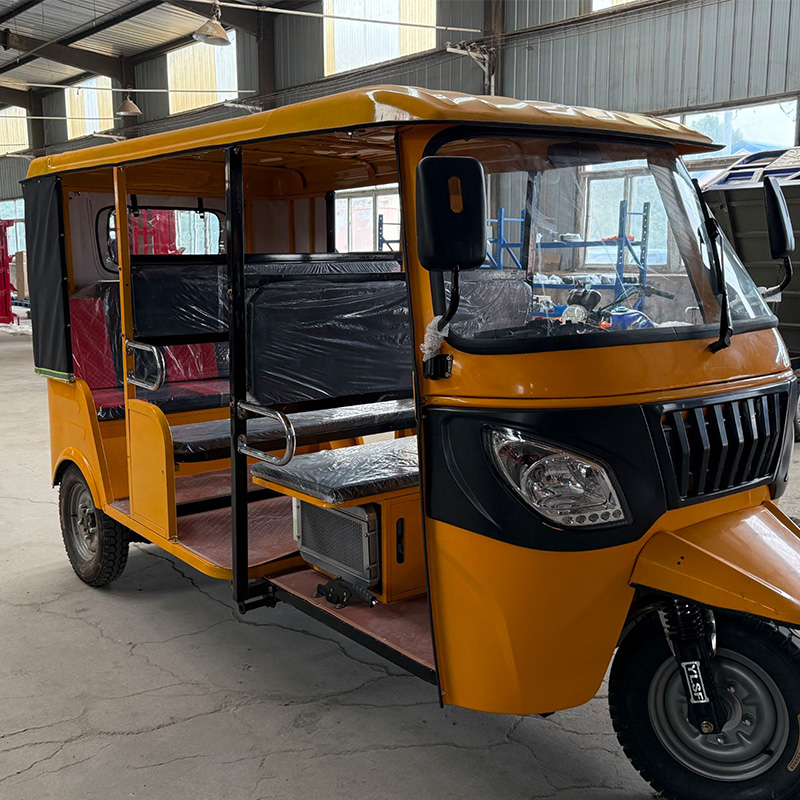 توك توك جديد