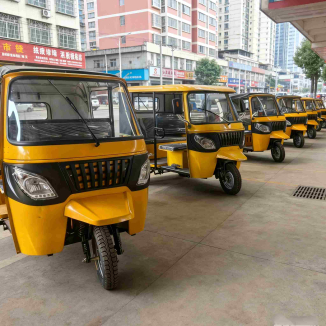 risciò elettrico a 3 ruote