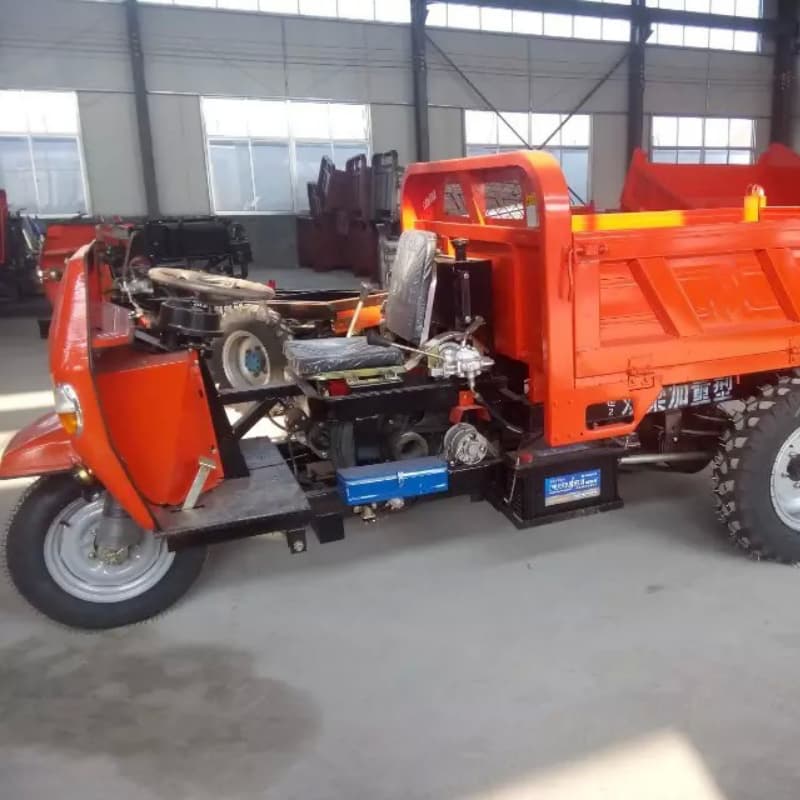 Autocarro con cassone ribaltabile idraulico con motore diesel
