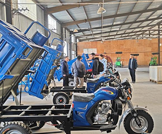 Becak Bensin Dikirim ke Turkmenistan Hari Ini!