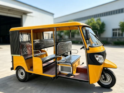 Tuk tuk à essence